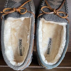 Minnetonka Gray Women's Moccasins